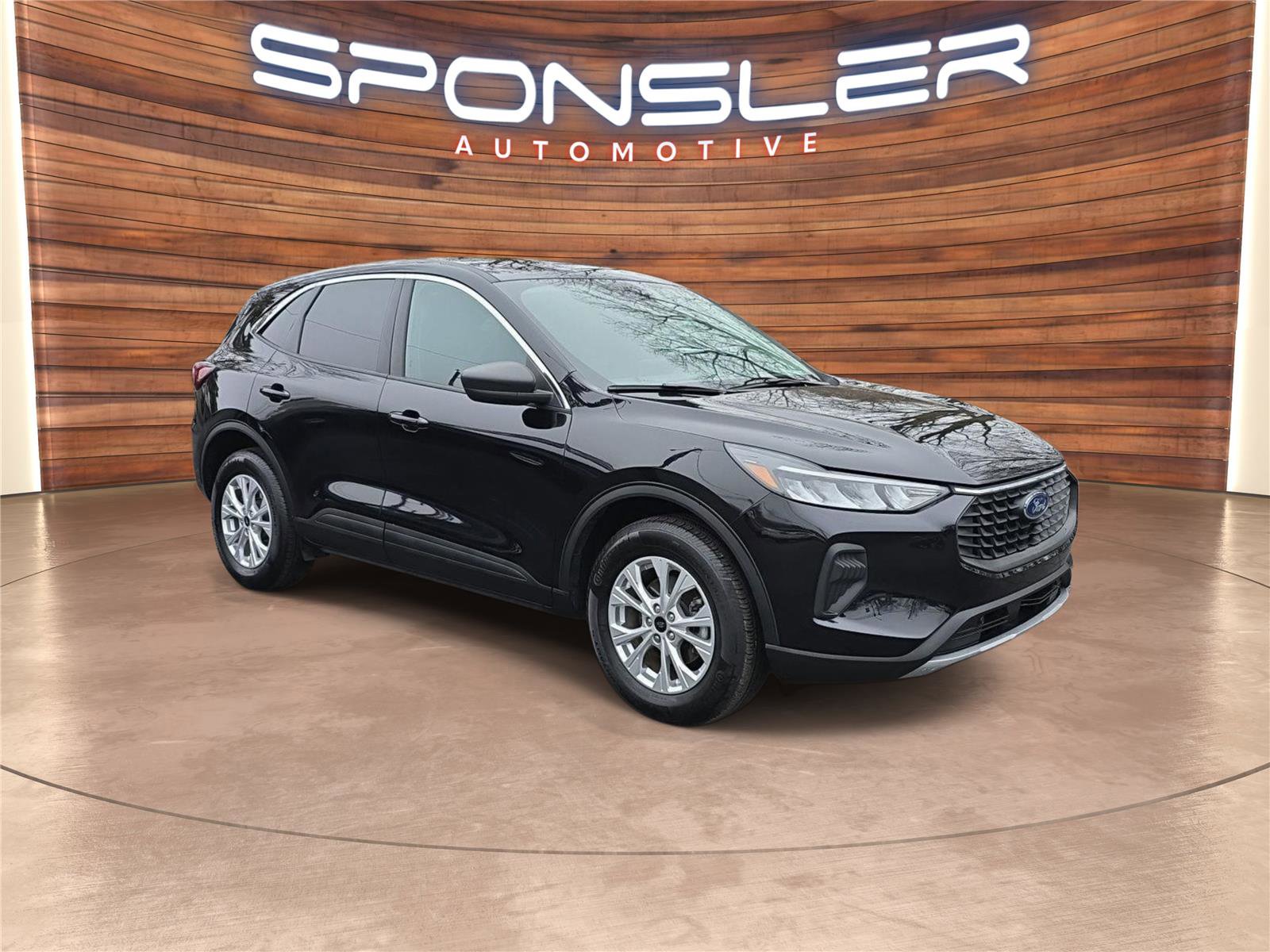 Used 2023 Ford Escape Active image 9