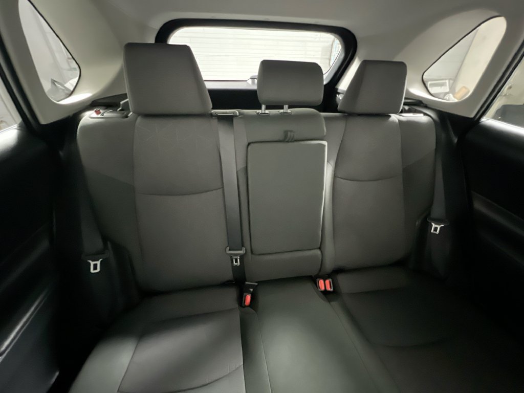 Used 2025 Toyota RAV4 XLE FWD image 30