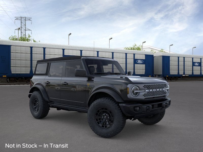 New 2026 Ford Bronco Badlands w/ Sasquatch Package AWD/4WD image 3