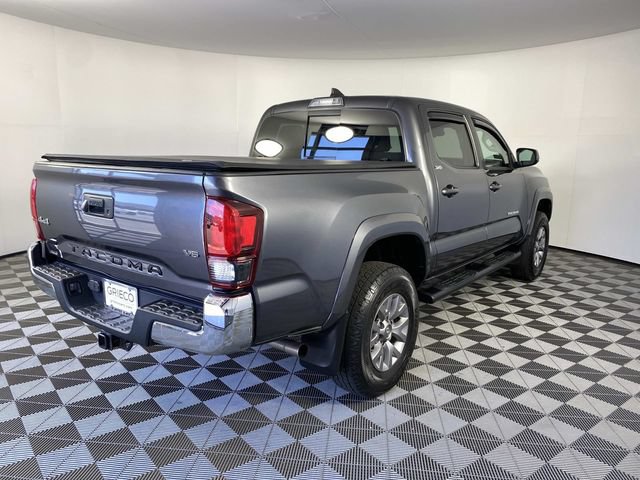 Used 2018 Toyota Tacoma SR5 AWD/4WD image 10