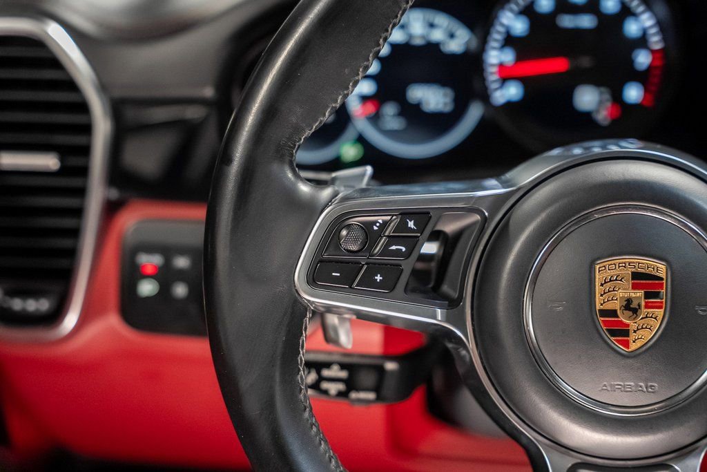 Used 2023 Porsche Cayenne Platinum Edition AWD/4WD image 42