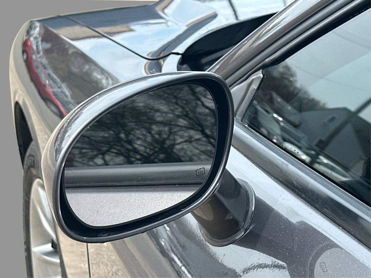 Used 2019 Dodge Challenger SXT RWD image 34