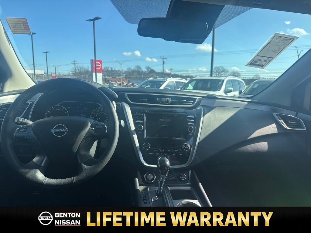 Certified 2024 Nissan Murano SV w/ SV Midnight Edition Package image 12