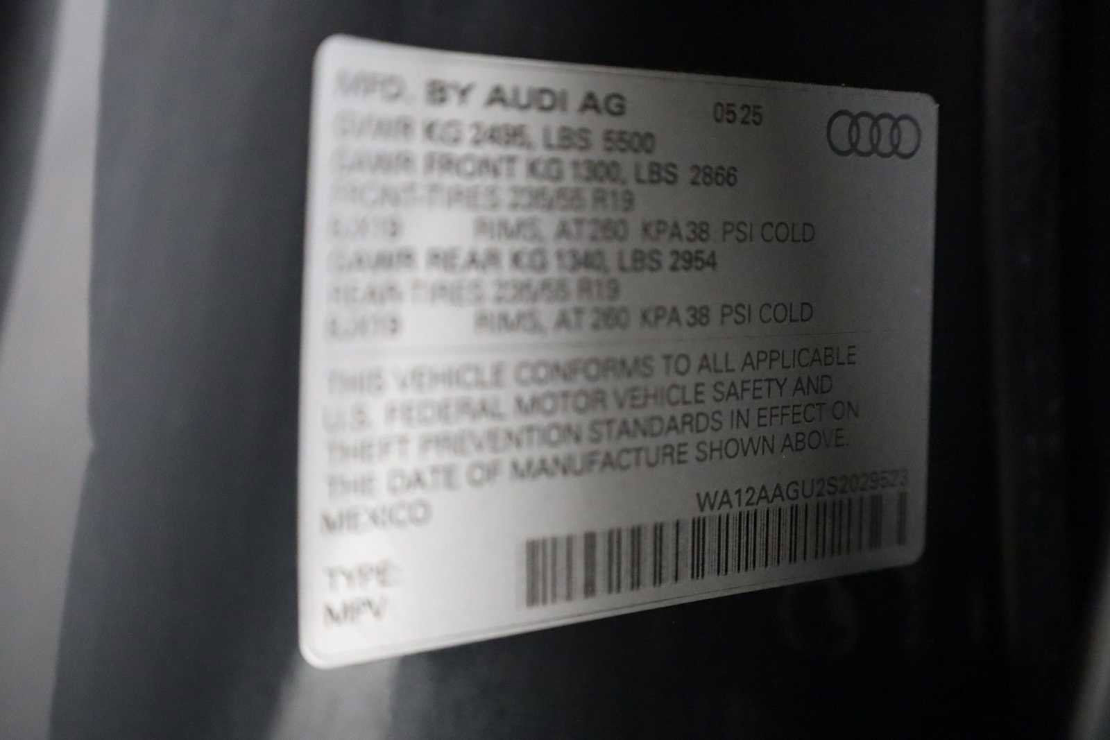 Certified 2025 Audi Q5 Premium Plus w/ Premium Plus AWD/4WD image 42