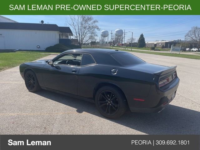 Used 2018 Dodge Challenger SXT w/ Blacktop Package image 5