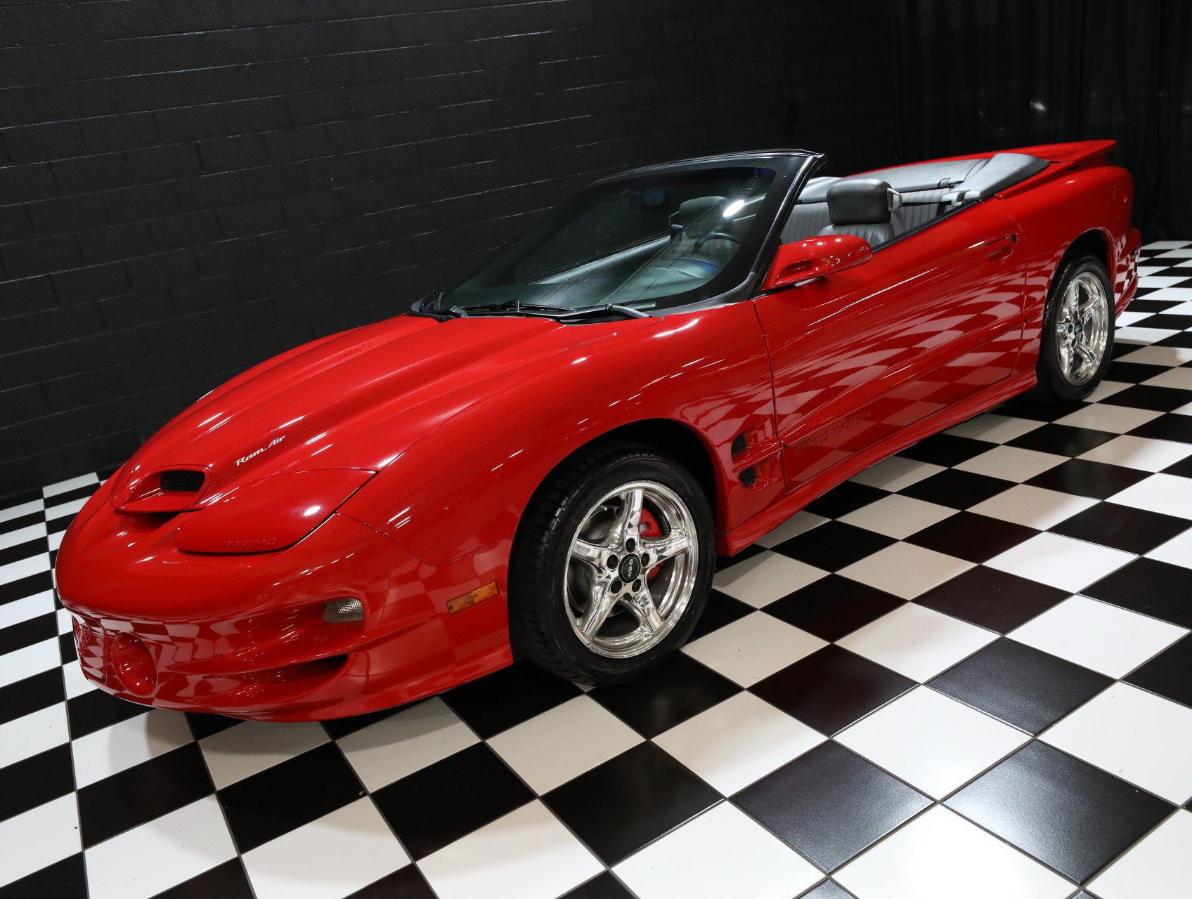 Used 1999 Pontiac Firebird Trans Am RWD image 16