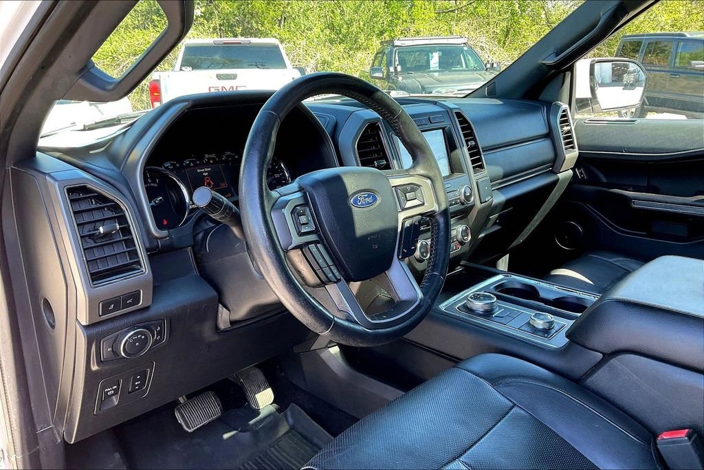 Used 2018 Ford Expedition XLT w/ Equipment Group 202A image 13