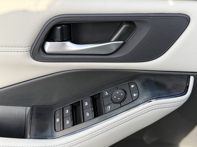New 2026 Nissan Rogue Dark Armor AWD/4WD image 16