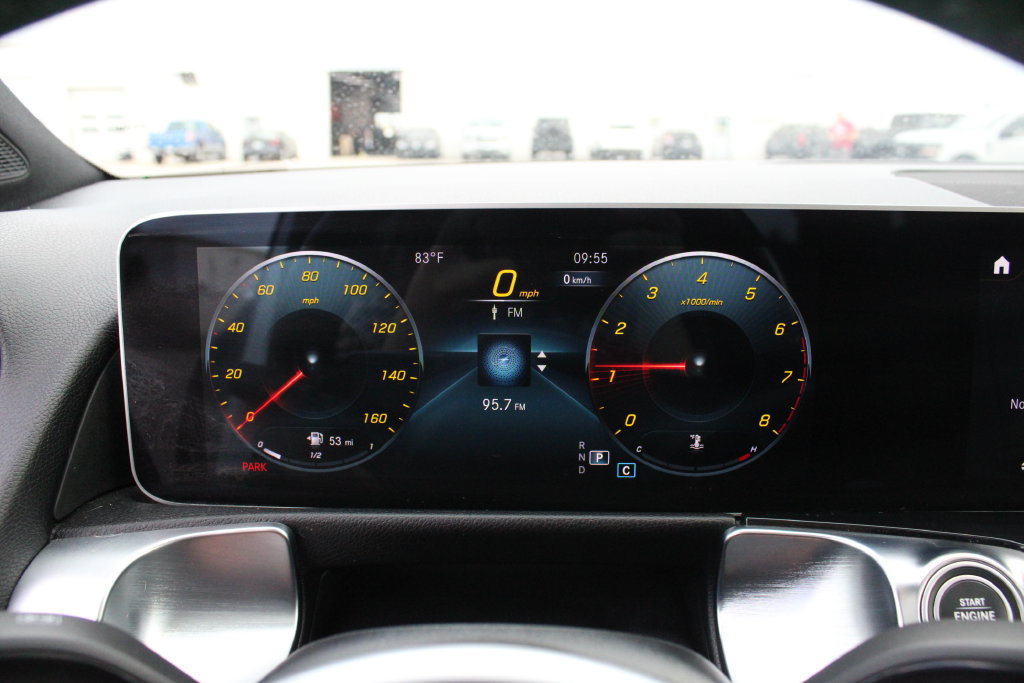 Used 2021 Mercedes-Benz GLB 250 image 11
