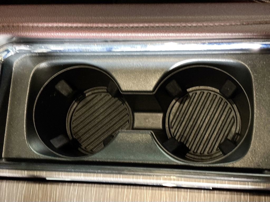 Used 2023 Ford Expedition Limited image 15