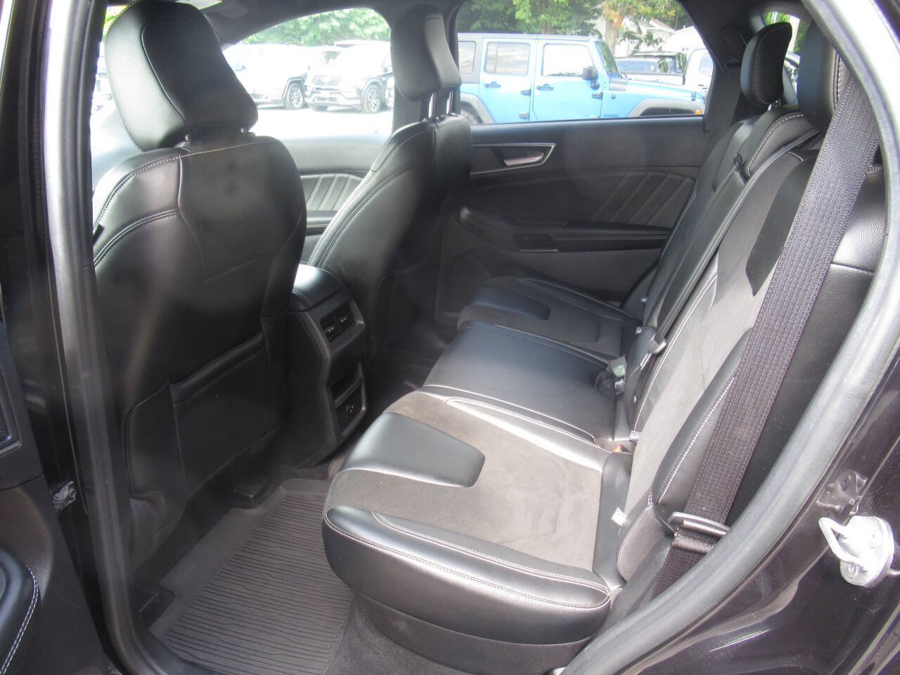 Used 2021 Ford Edge ST AWD/4WD image 16