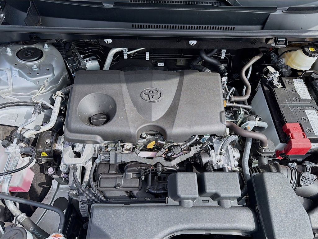 Used 2022 Toyota RAV4 XLE Premium image 29