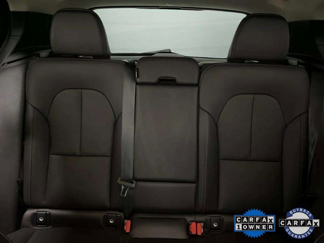Used 2025 Volvo XC40 B5 Plus image 75