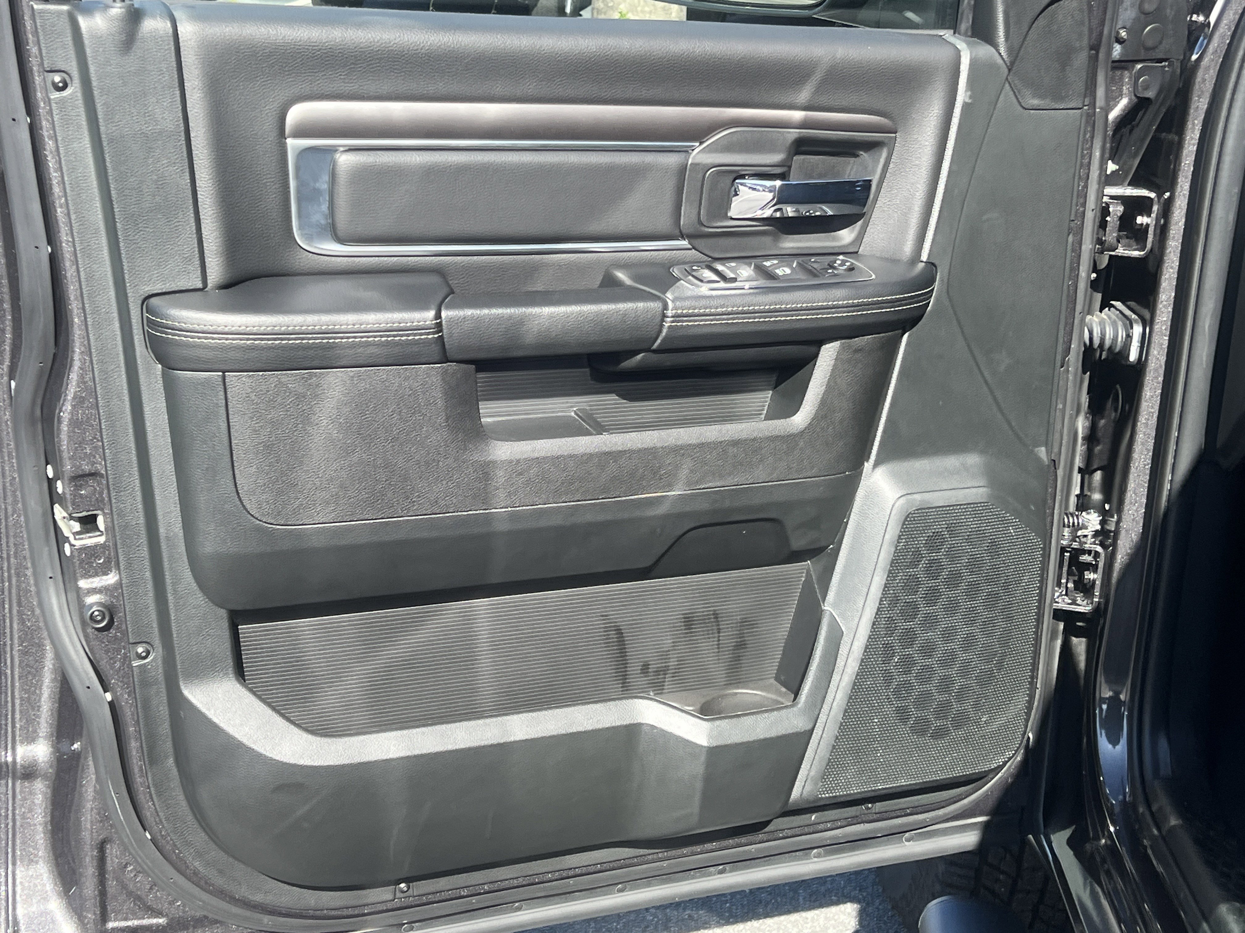 Used 2024 RAM 1500 Classic Warlock w/ Trailer & Traction Group AWD/4WD image 13