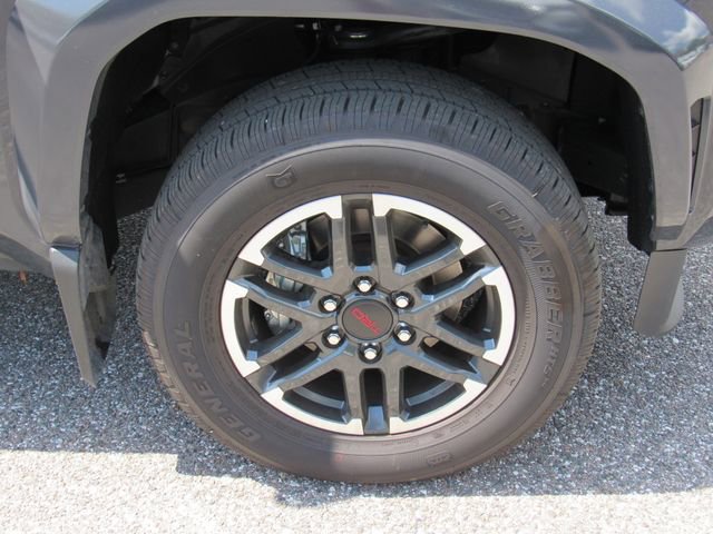 Used 2025 Toyota Tacoma TRD Sport image 10