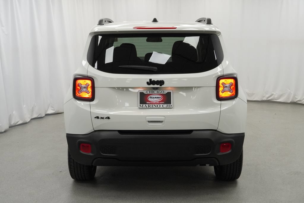 Certified 2023 Jeep Renegade Altitude AWD/4WD image 11
