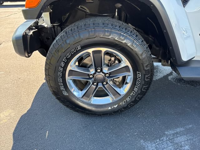 Used 2019 Jeep Wrangler Unlimited Sahara w/ Advanced Safety Group AWD/4WD image 35