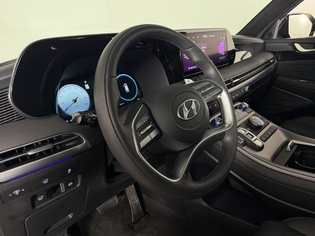 Used 2025 Hyundai Palisade Calligraphy image 23
