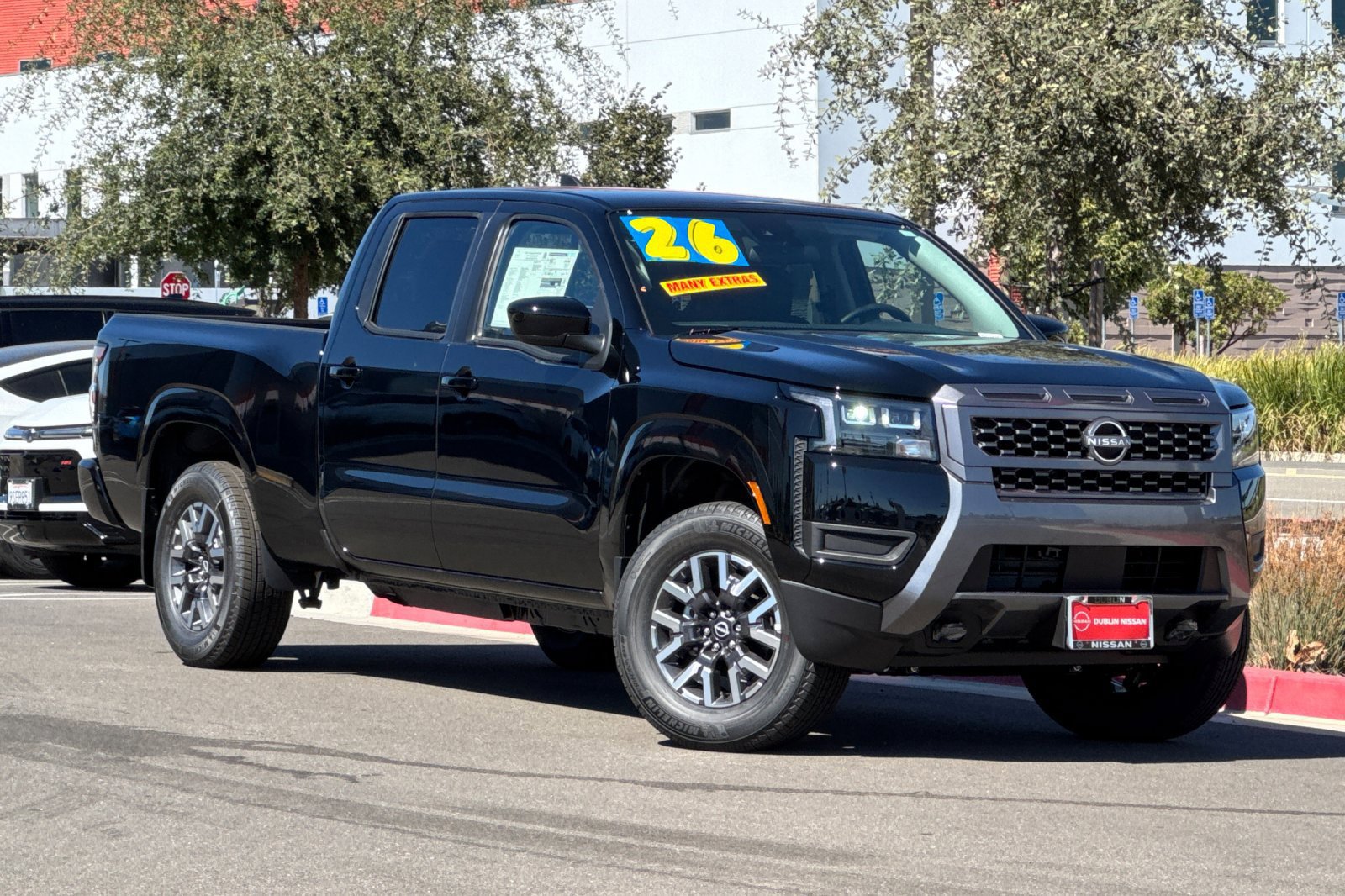 New 2026 Nissan Frontier SV w/ Tow Package AWD/4WD image 1