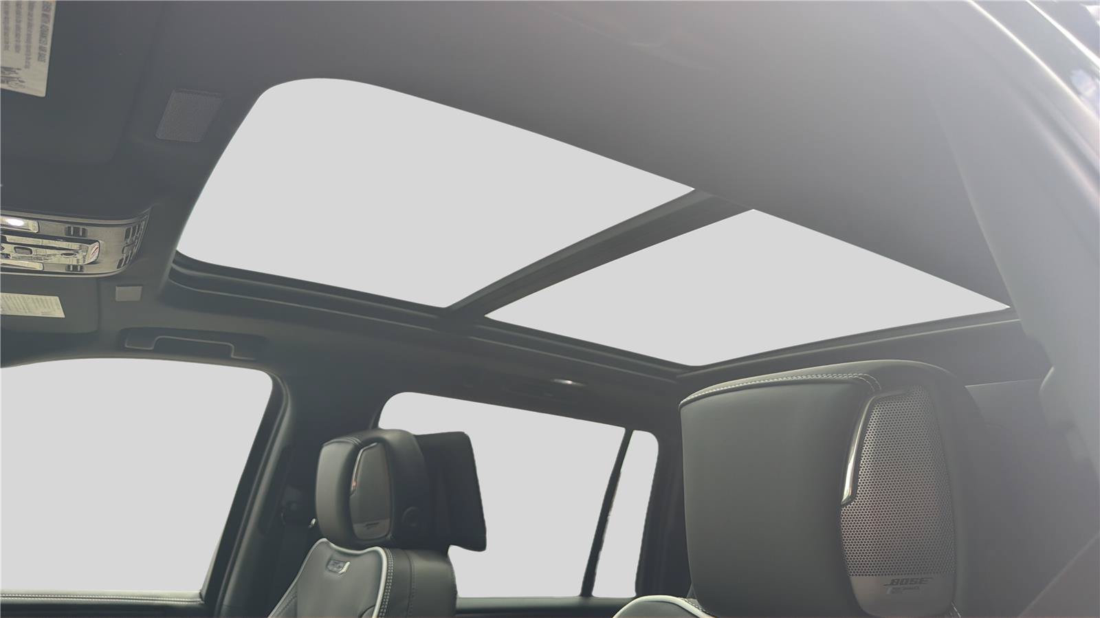 New 2026 GMC Yukon XL AT4 Ultimate w/ LPO, Floor Liner Package AWD/4WD image 10