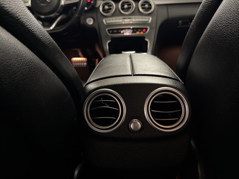 Used 2019 Mercedes-Benz C 300 Sedan image 27
