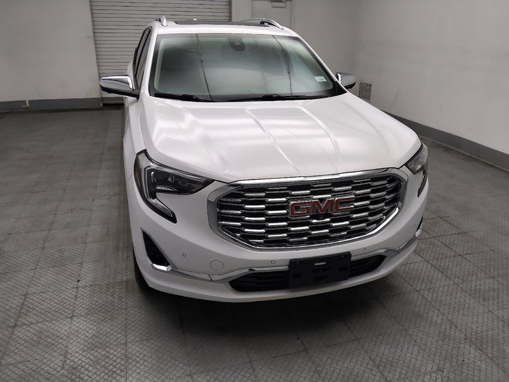 Used 2019 GMC Terrain Denali w/ Advanced Safety Package image 14