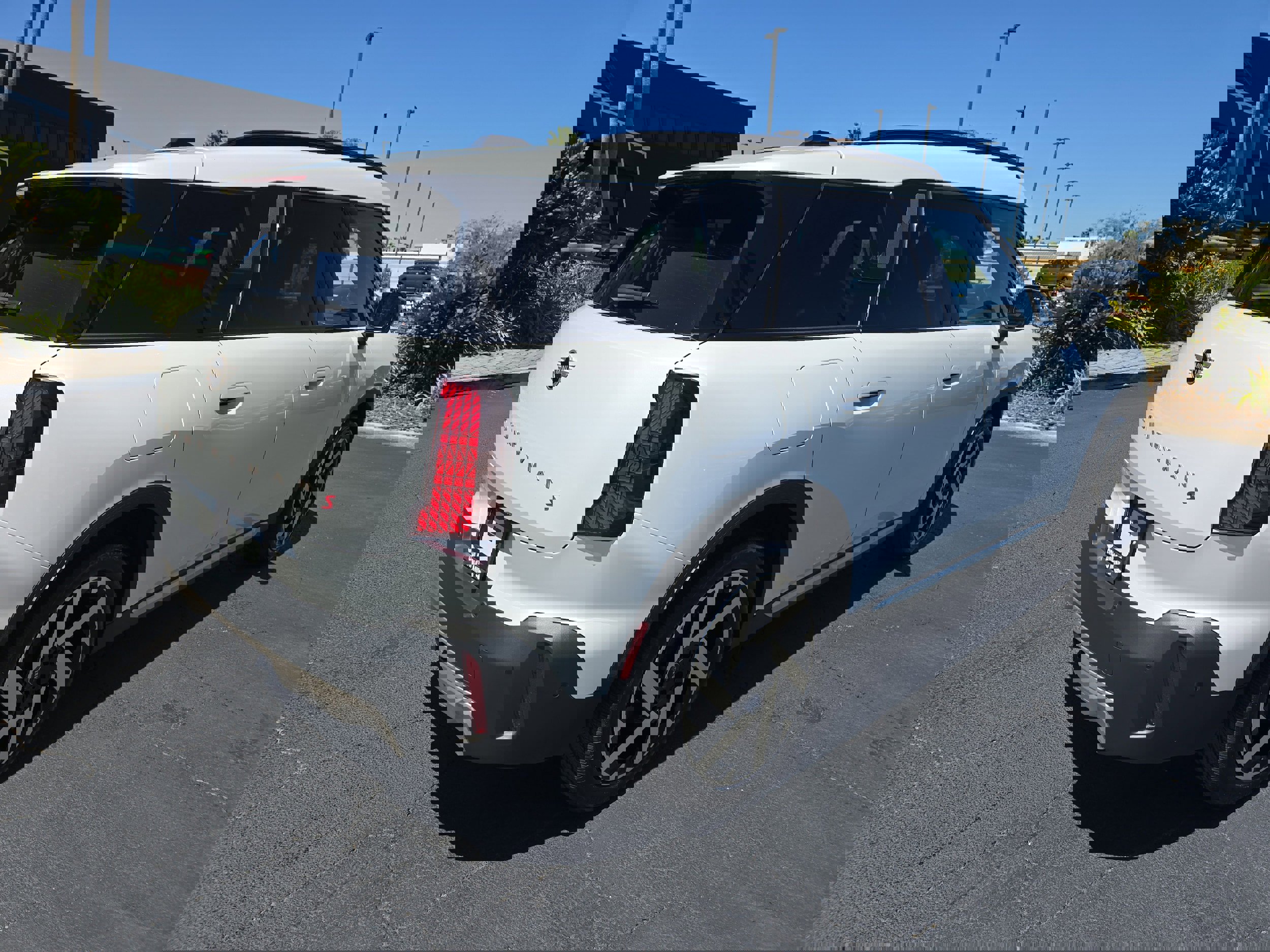 Used 2025 MINI Cooper Countryman S w/ Comfort Package Max image 4