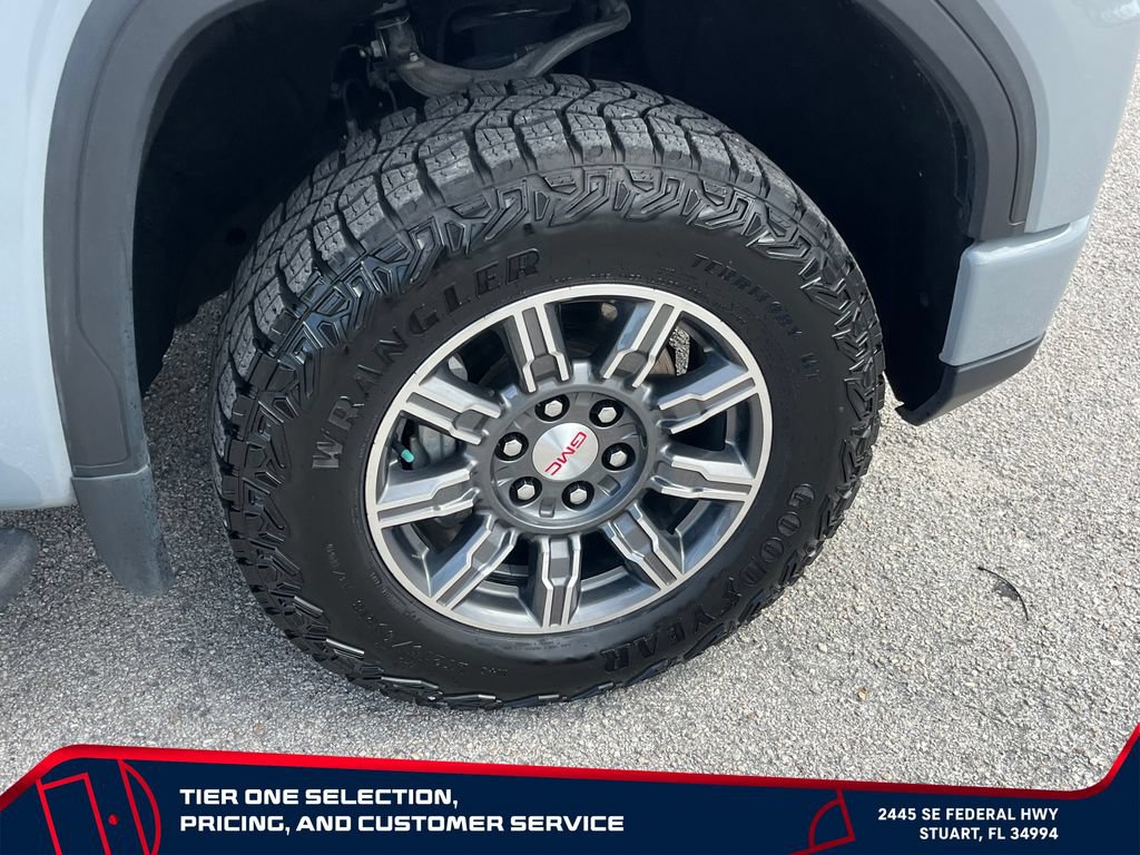 Used 2024 GMC Sierra 1500 AT4 w/ Technology Package AWD/4WD image 21