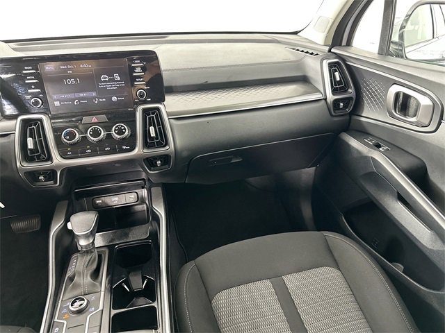 Used 2022 Kia Sorento LX image 24