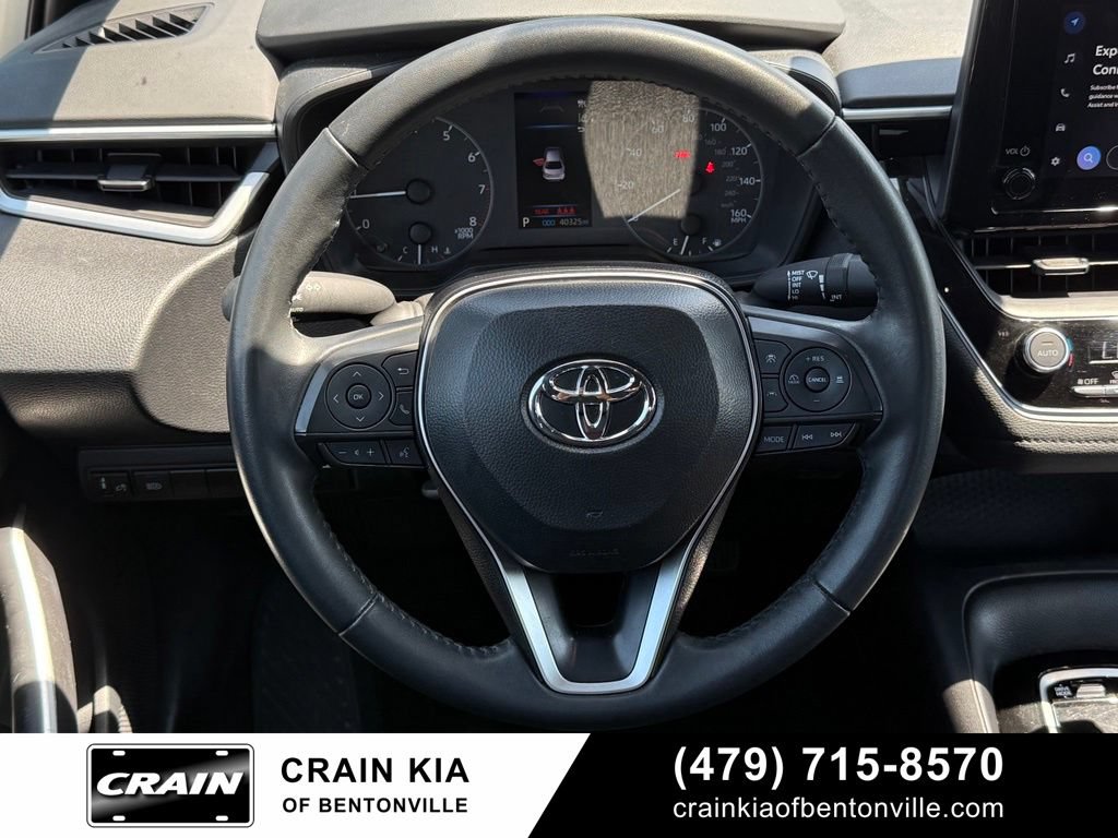 Used 2025 Toyota Corolla SE FWD image 12