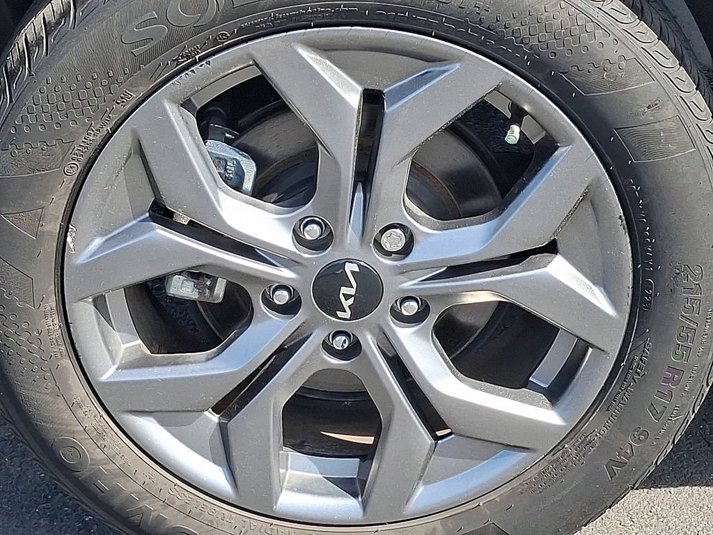 Certified 2024 Kia Seltos LX AWD/4WD image 8