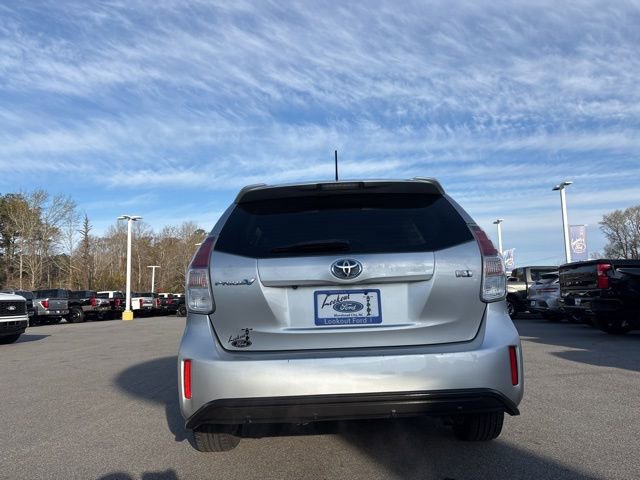 Used 2016 Toyota Prius V Three image 4