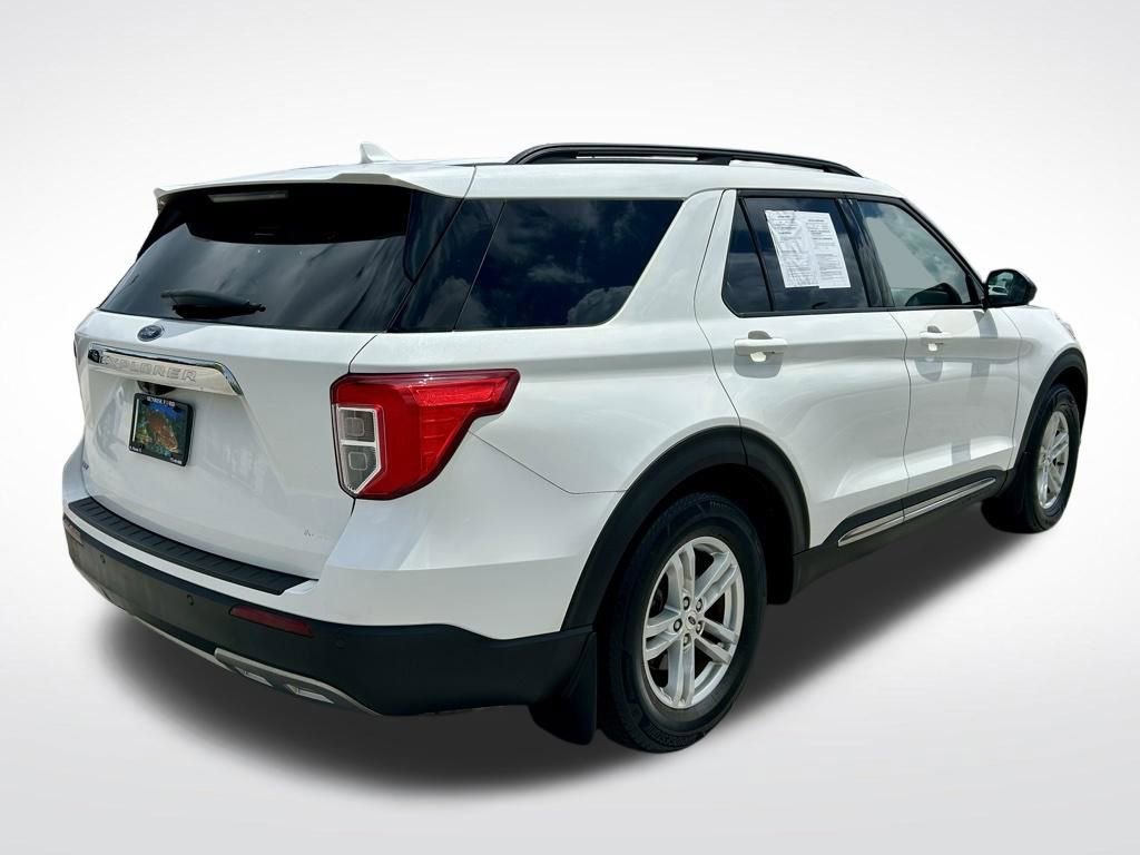 Used 2021 Ford Explorer XLT w/ Equipment Group 202A RWD image 5