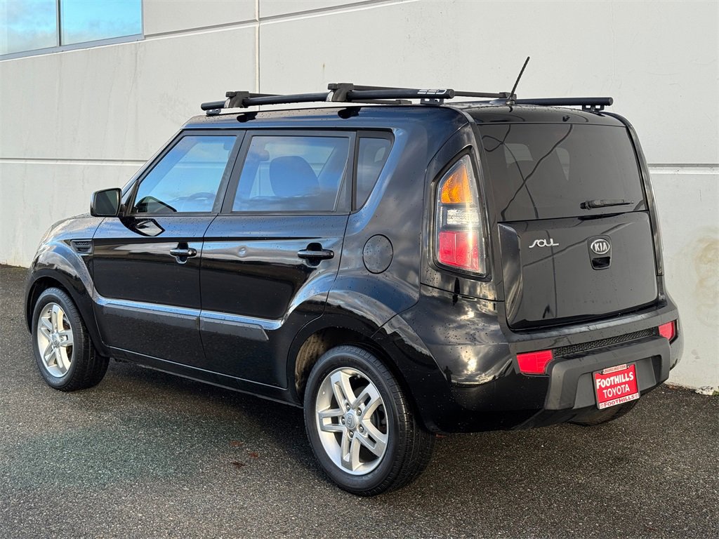 Used 2011 Kia Soul + w/ Audio Pkg image 5