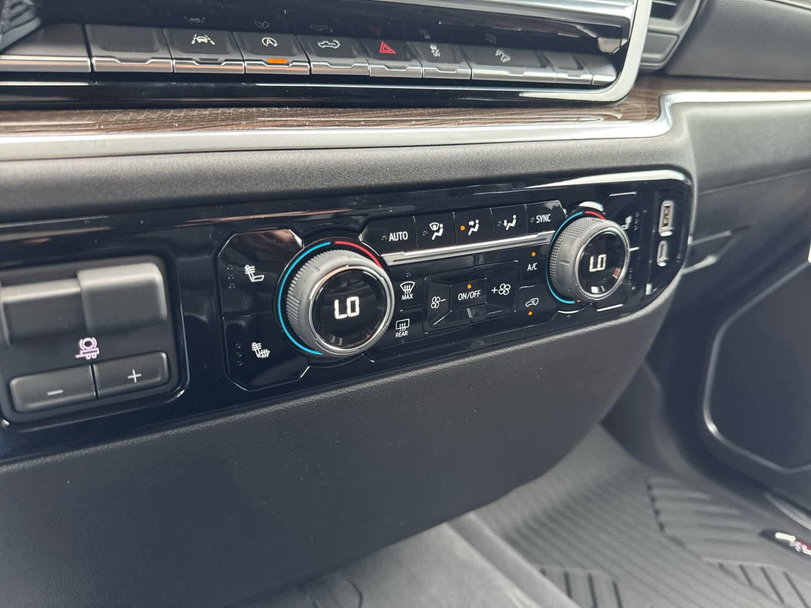 New 2026 Chevrolet Silverado 1500 LT image 22