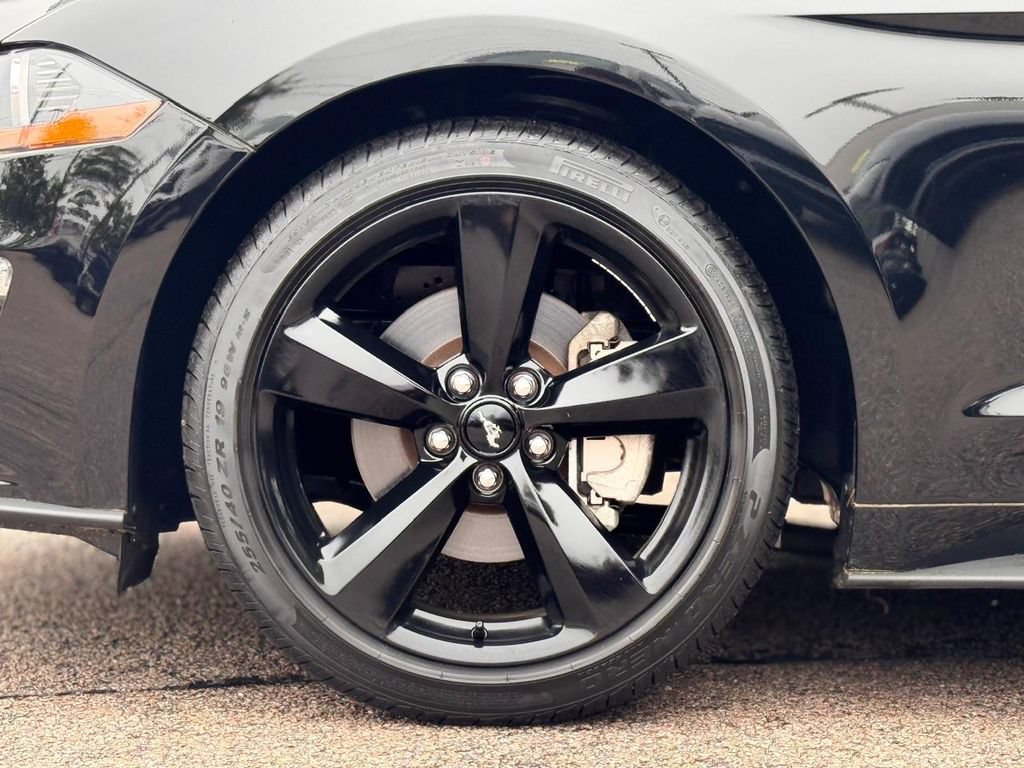 Used 2021 Ford Mustang Coupe w/ Black Accent Package RWD image 12