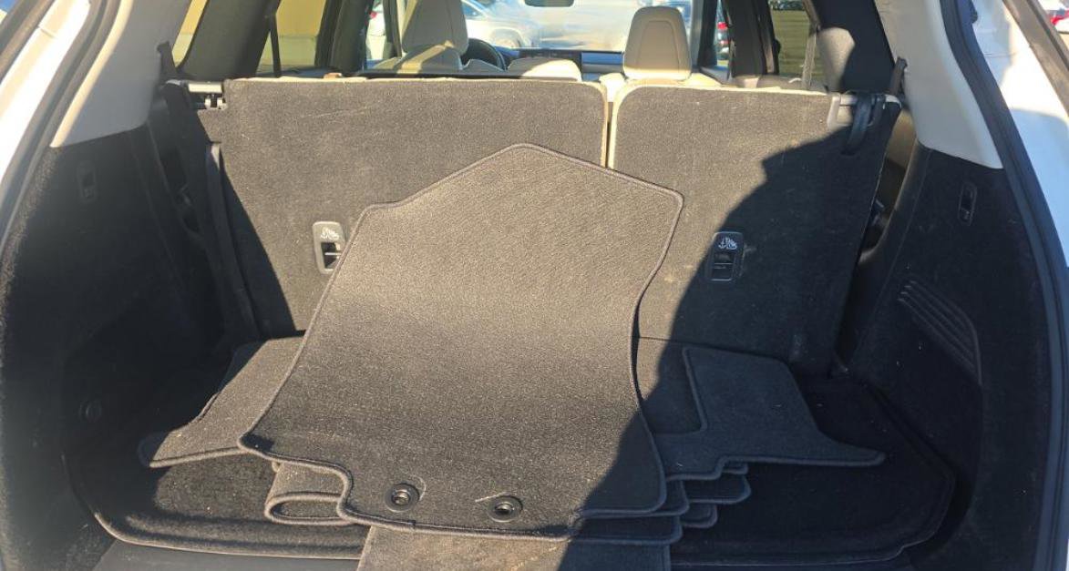 Used 2023 INFINITI QX60 Luxe w/ Cargo Package image 15