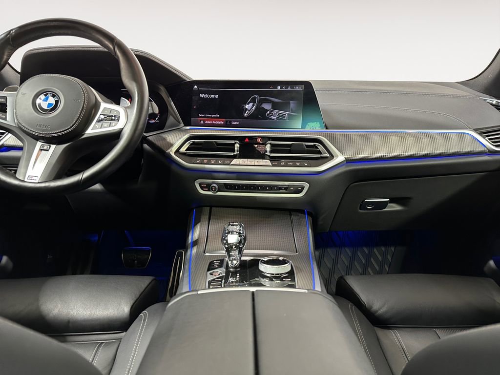 Used 2022 BMW X5 xDrive40i w/ M Sport Package image 9