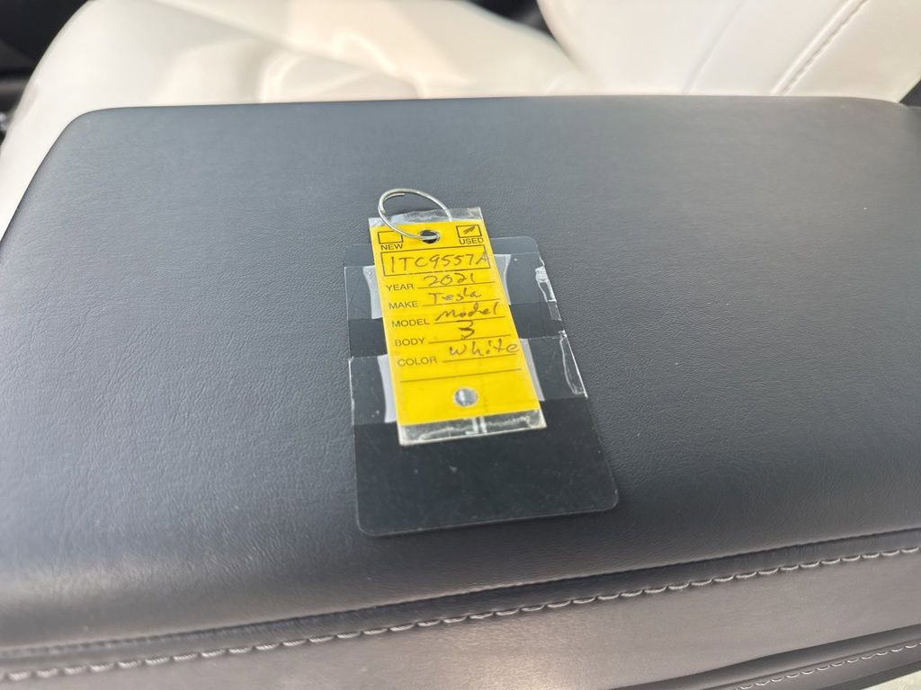 Used 2021 Tesla Model 3 Standard Range Plus image 37