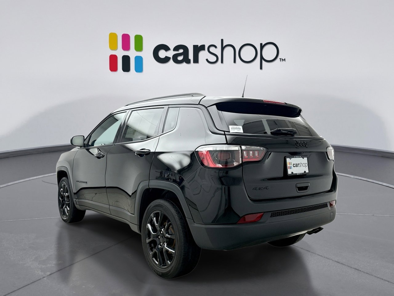 Used 2022 Jeep Compass Latitude image 3