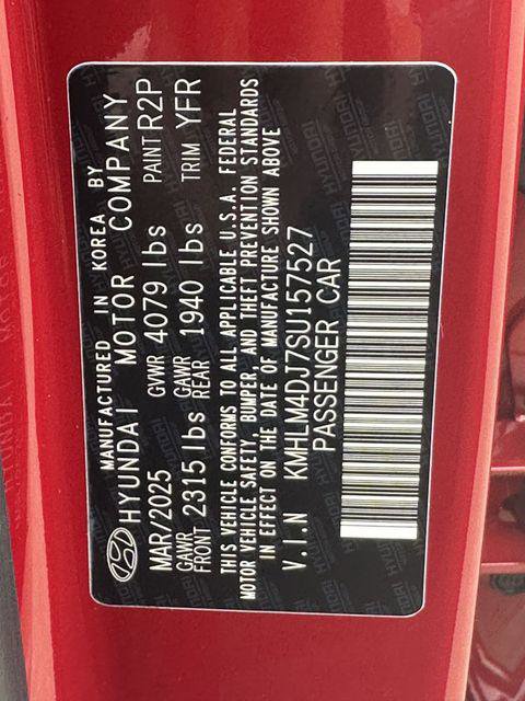 New 2025 Hyundai Elantra SEL image 31