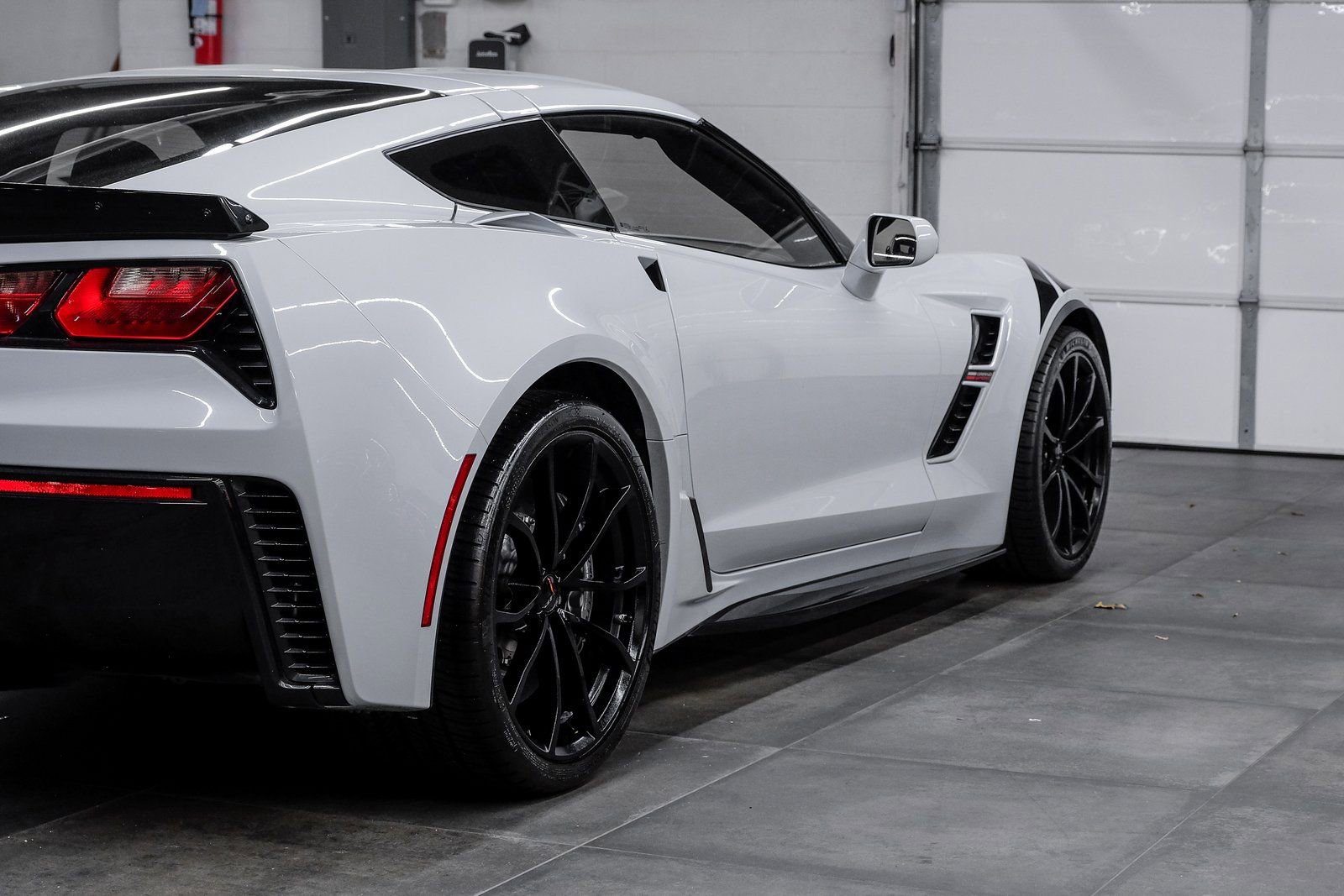Used 2018 Chevrolet Corvette Grand Sport image 15