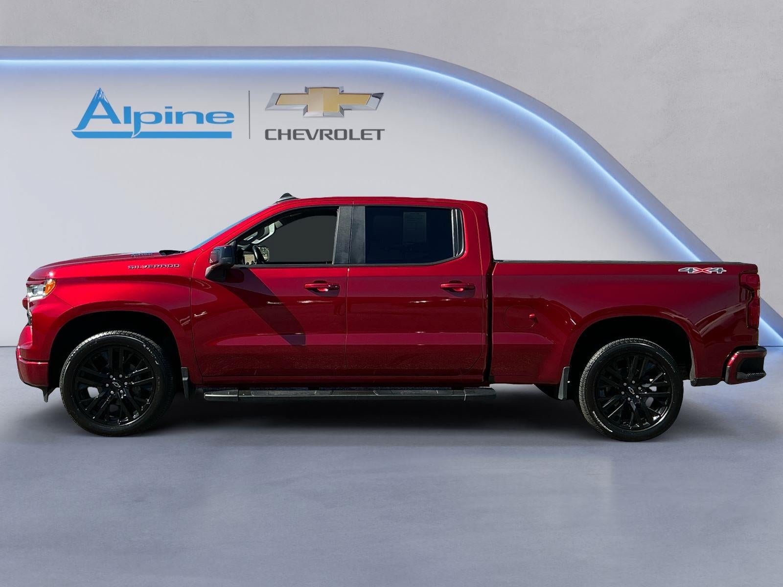 Used 2023 Chevrolet Silverado 1500 RST w/ Convenience Package II AWD/4WD image 2