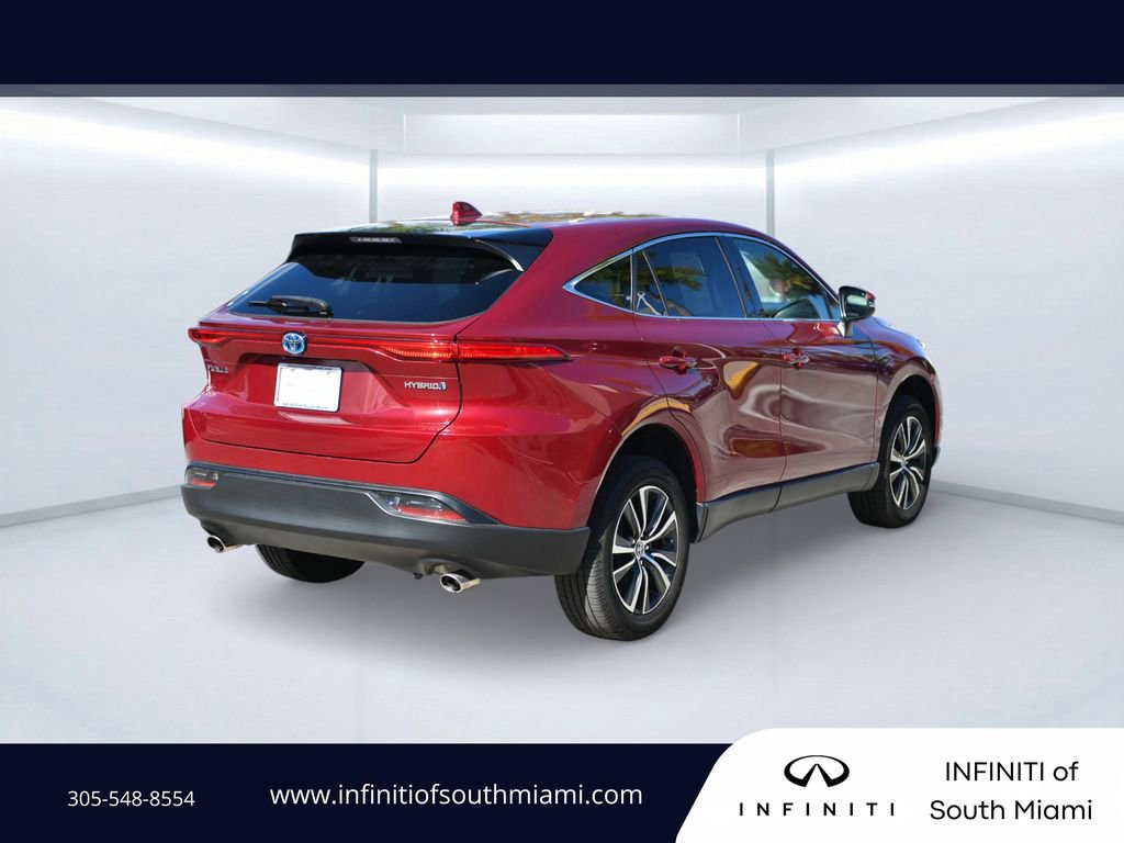 Used 2022 Toyota Venza LE image 4