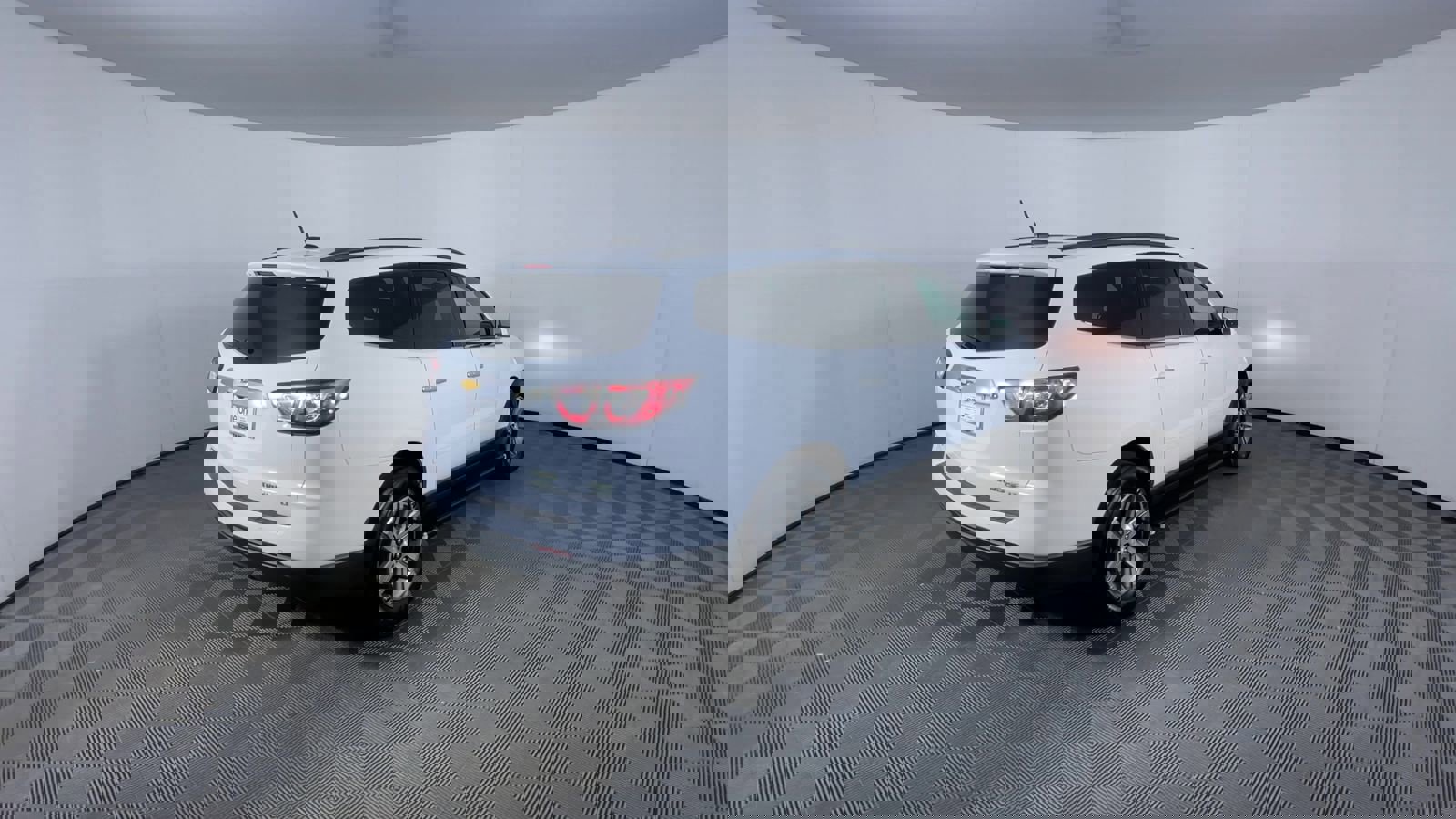 Used 2016 Chevrolet Traverse LT image 8