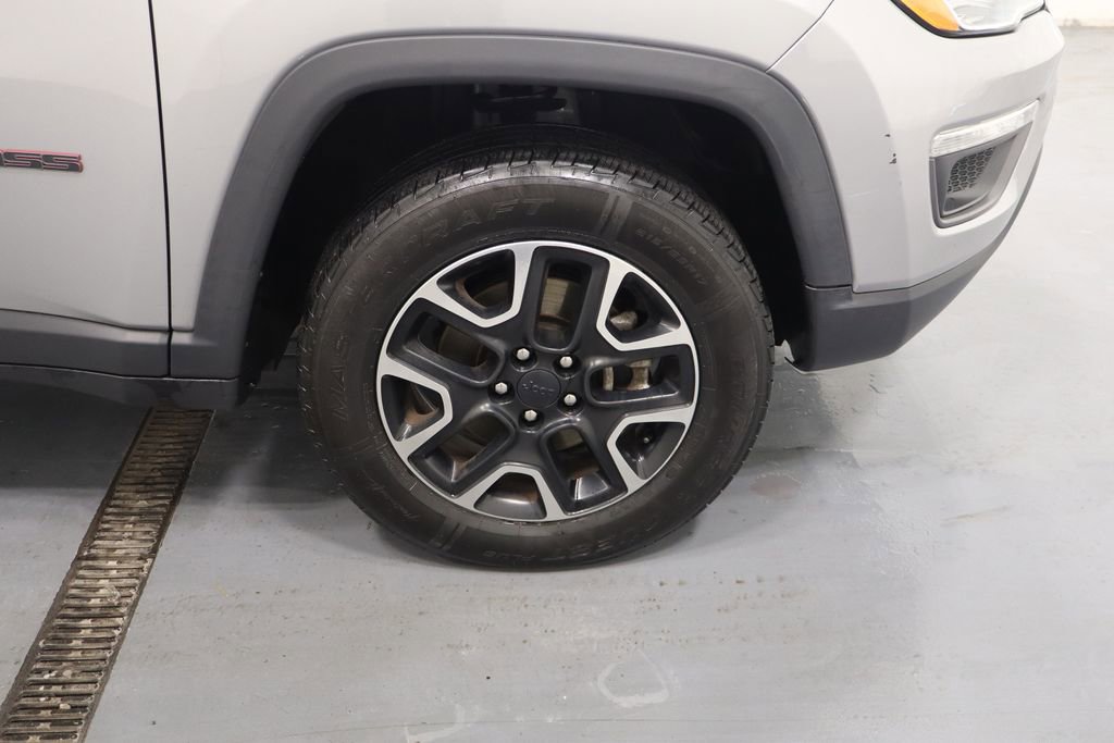 Certified 2019 Jeep Compass Trailhawk w/ Safety & Security Group image 27