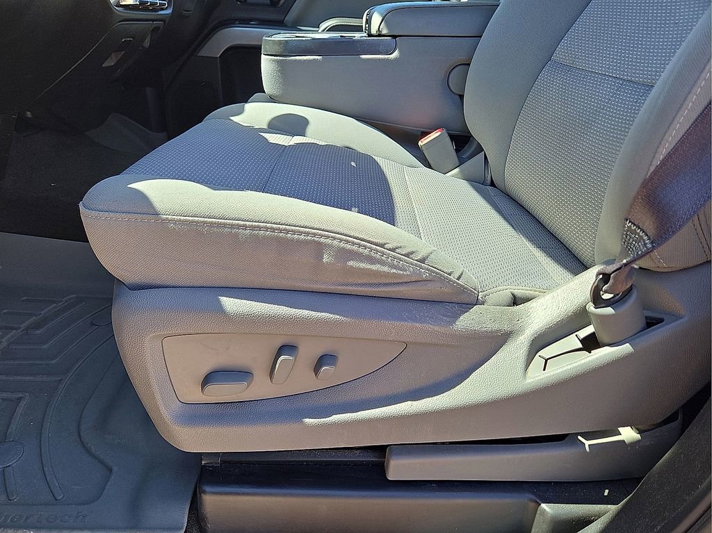 Used 2017 Chevrolet Silverado 1500 LT w/ All Star Edition image 23