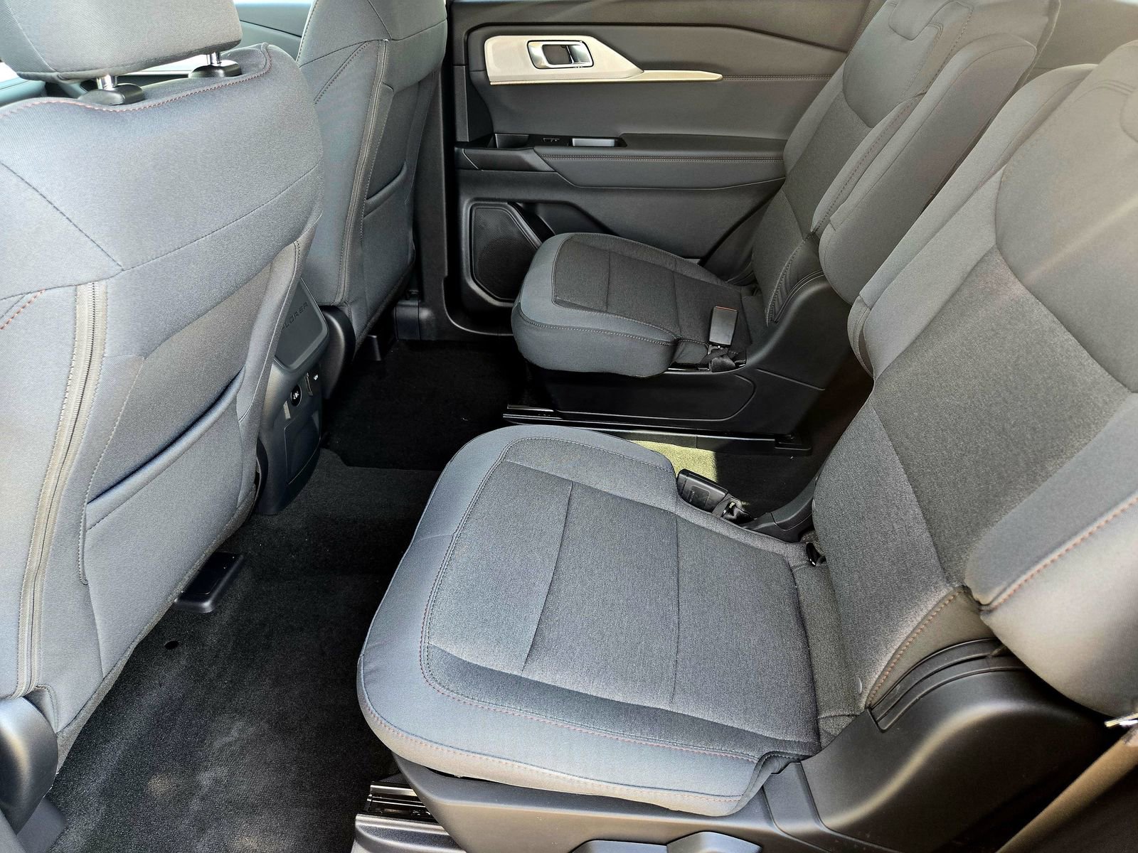 New 2026 Ford Explorer Active image 25