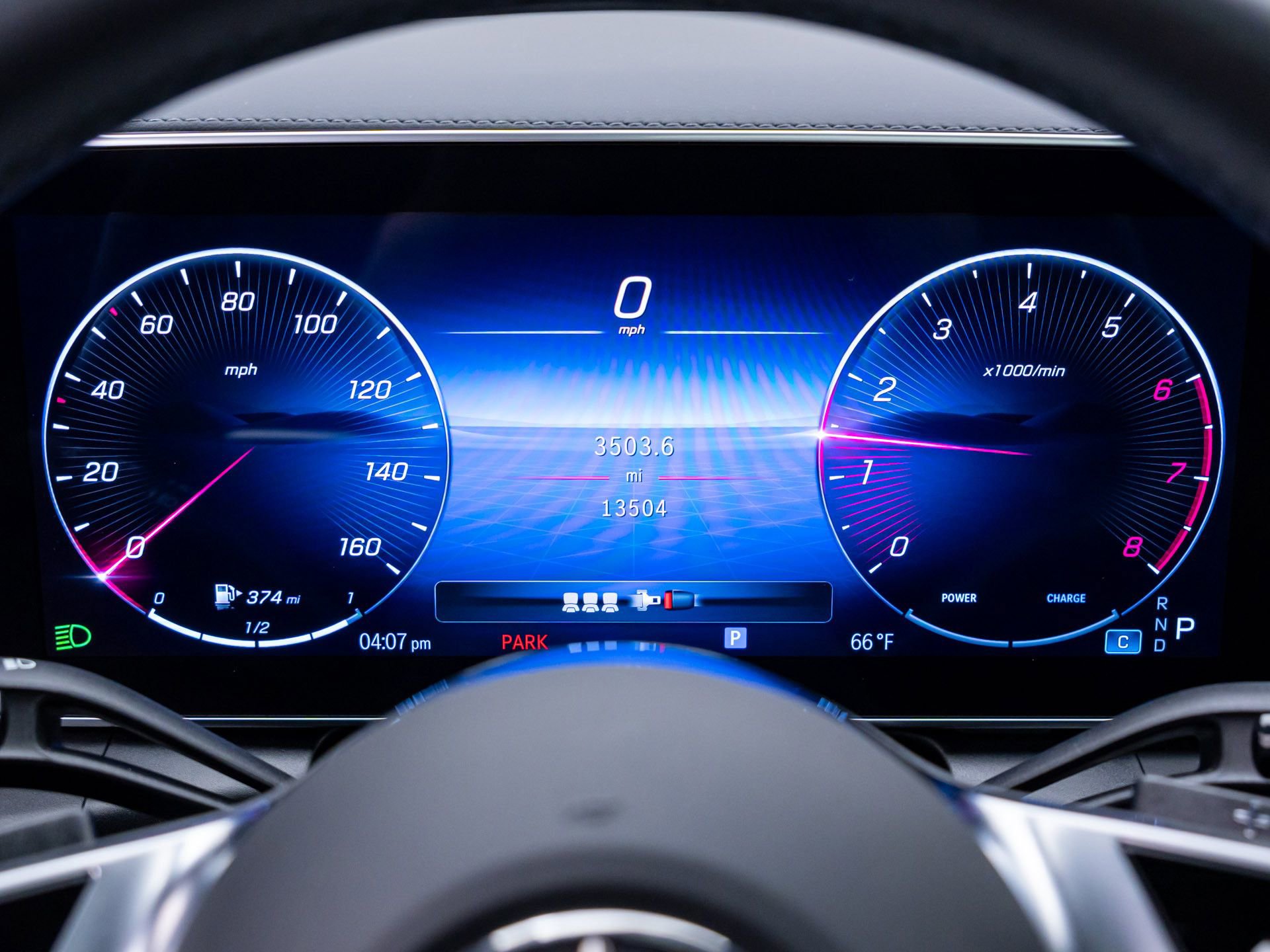 Used 2024 Mercedes-Benz GLC 300 4MATIC image 25