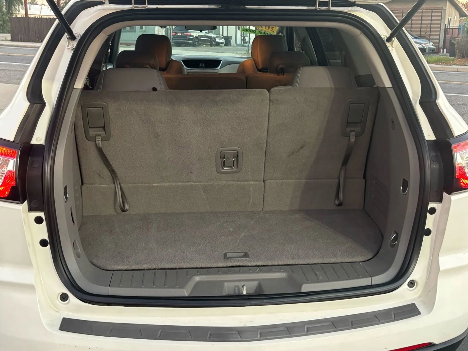 Used 2015 Chevrolet Traverse LS image 11